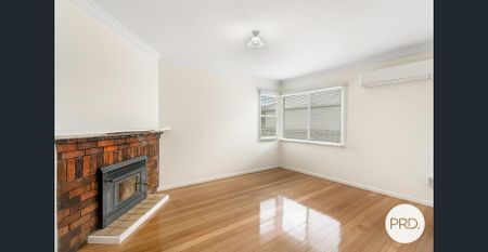 Charming Family Home in Glenorchy - Photo 3