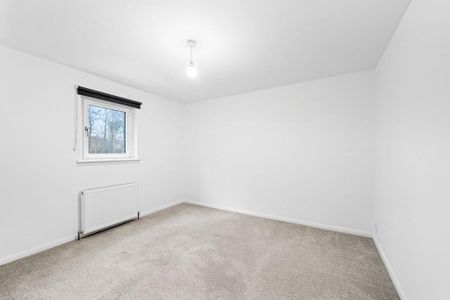 4 bedroom terraced house to rent - Photo 3