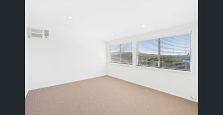 Spacious Family Home with Pool and Multiple Living Areas - Photo 4