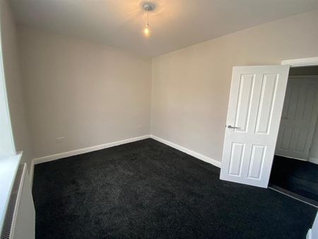 2 bed end of terrace house to rent in Scarlett Street, Burnley, BB11 - Photo 5