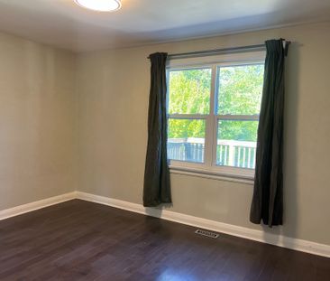 For Lease - 120 Beatrice Street, Oshawa, Ontario - Photo 2