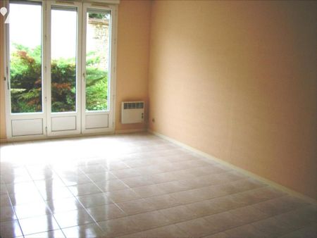 APPARTEMENT 32 M2 MONTARGIS CENTRE - Photo 2