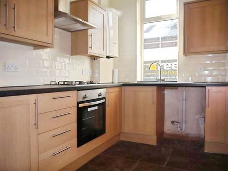 2 bedroom House To Let - Photo 4