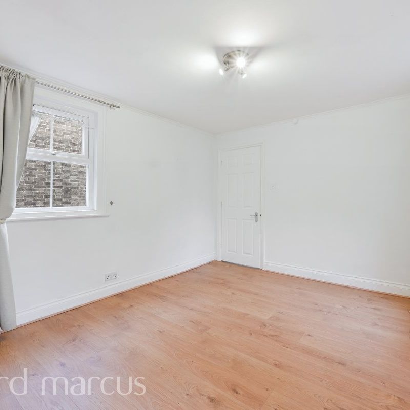 South Street - Photo 1