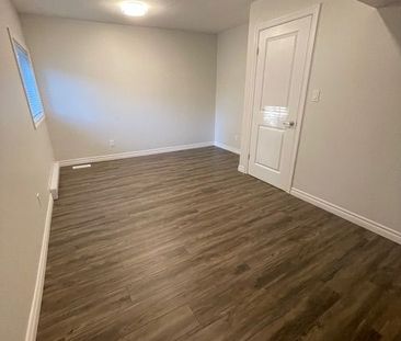 For Lease - 109 Waterloo Street Unit# Main, Kitchener, Ontario - Photo 2