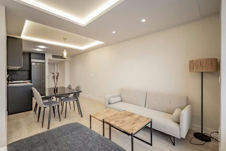 Calle de Quintana, Madrid, Community of Madrid 28008 - Photo 3