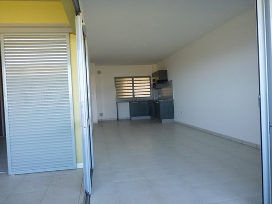 Location Appartement 2 pièces 70m² STE MARIE 97438 - Photo 1