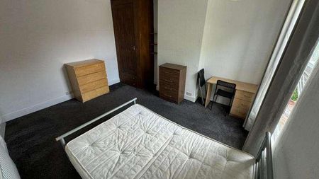 Knowle Avenue, Burley, Leeds, LS4 - Photo 5