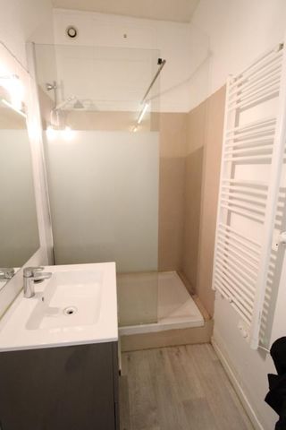Location Appartement 2 pièces 36m² NANTES 44000 - Photo 3