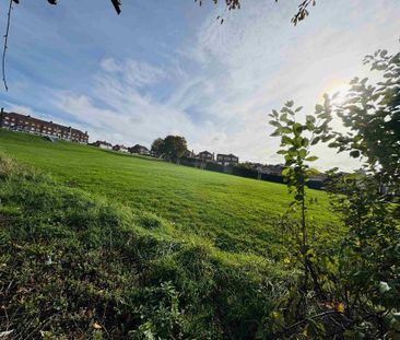 2 bedroom semi-detached house to rent - Photo 4