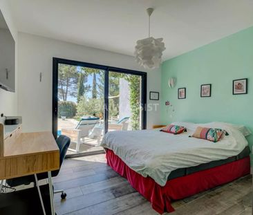 Villa • Saint-Marc-Jaumegarde - Photo 5