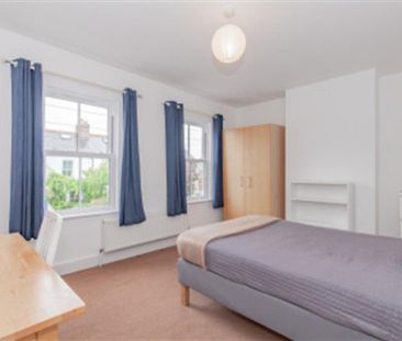 4 bedroom terraced house to rent - Photo 4