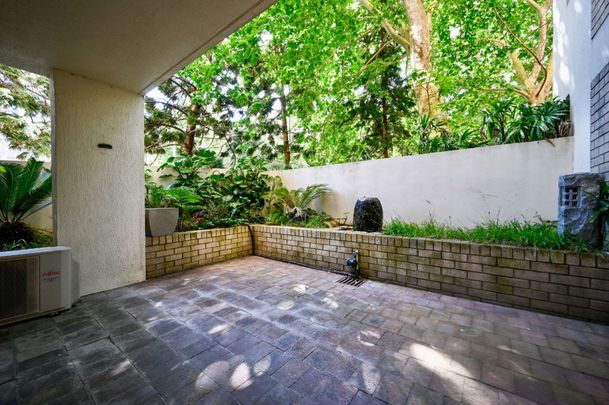 Luxury Garden Apartment Overlooking Cook + Phillip Park - Photo 1