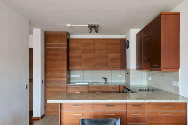 Riverside Court, Vauxhall, SW8 - Photo 1