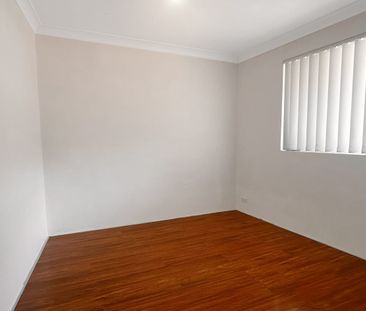 Charming, Comfortable And Convenient Two-Bedroom Unit Close to Kogarah - Photo 1