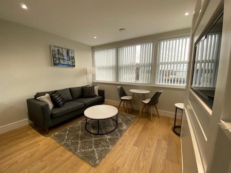 Studio to rent - Photo 2