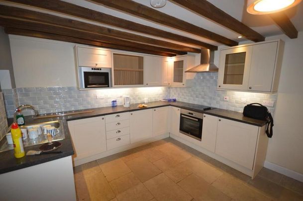 2 bedroom cottage to rent - Photo 1