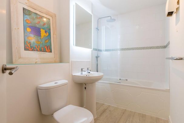 2 bedroom apartment to rent - Photo 1