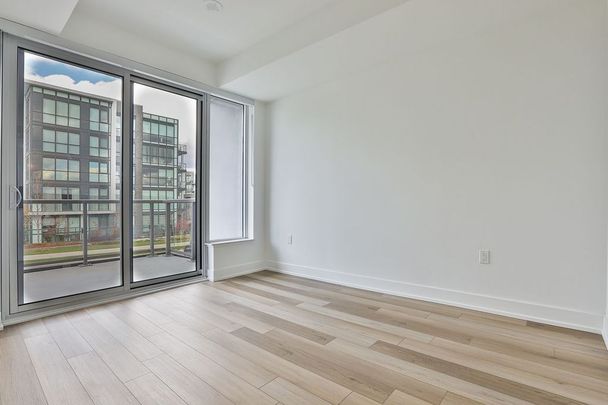 For Lease - 333 Sunseeker Avenue Unit# 209, Innisfil, Ontario - Photo 1