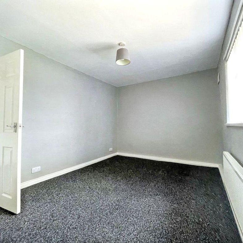 3 bed upper flat to rent in NE31 - Photo 1