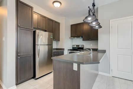 For Lease - 80 Aspen Springs Drive Unit# 127, Clarington, Ontario - Photo 2