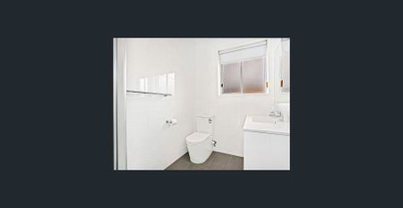 Modern Two-Bedroom Unit in Prime Essendon Location – 6 Month Lease Available - Photo 4