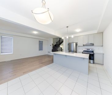 For Lease - 1493 Hawktail Path, Pickering, Ontario - Photo 4