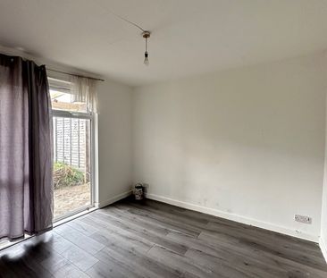 4 Bed Terraced House, Lorne Road, HA3 - Photo 4