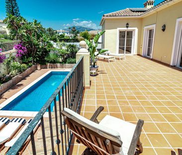 Detached Villa in San Pedro de Alcántara - Photo 6