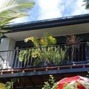 Modern, Fully Furnished Townhouse in the Heart of Cannonvale - Photo 3