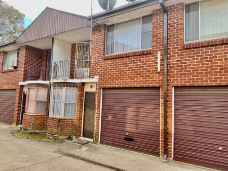 Neat and Tidy Town House - Photo 4