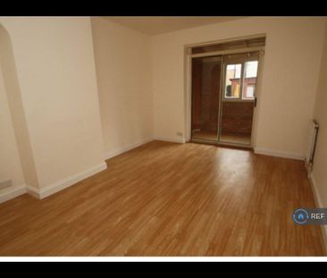 3 bedroom end of terrace house to rent - Photo 1