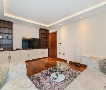4 bedroom townhouse to rent - Photo 3