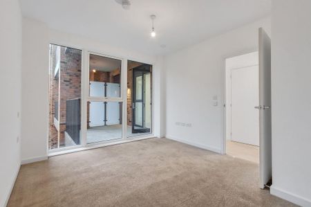 1 bedroom flat to rent - Photo 2