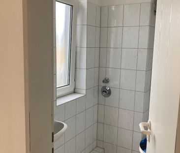 46310/158 Geräumige 2-Zi-Wohnung mit Dachterrasse in Troisdorf-Sieg... - Foto 3