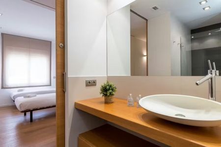 Carrer de Balmes, Barcelona, Catalonia - Photo 5