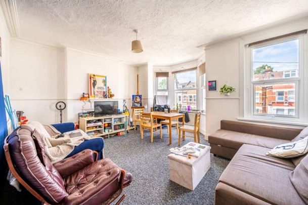 3 bedroom apartment to rent - Photo 1