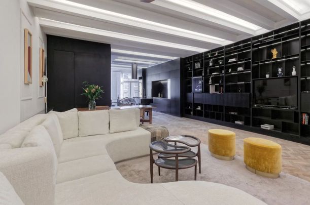 Appartement te huur: Nieuwezijds Voorburgwal 294-1 1012 RT Amsterdam - Photo 1