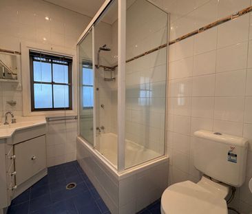 CHARMING CHARACTER HOME - Photo 6