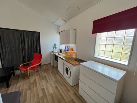 Location Appartement 1 pièce 28m² - Photo 2