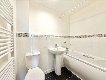 2 bedroom apartment to rent - Photo 5