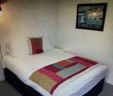 1 Bed Flat, Lewes Road, BN2 - Photo 1