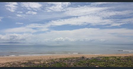 FORREST BEACH GEM! Paradise Near the Sea – Room for Everything!- 3 Bedroom home - Photo 3