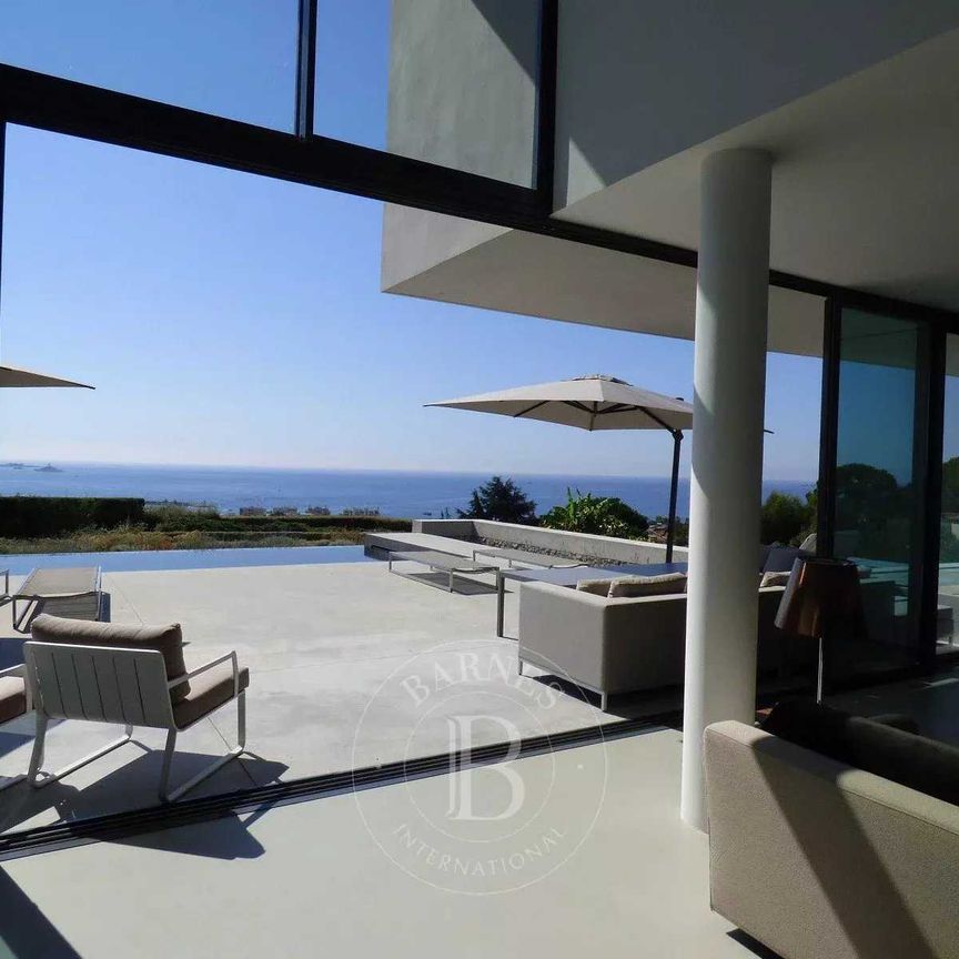 GOLFE JUAN - VILLA MODERNE - 4 CHAMBRES - Photo 1