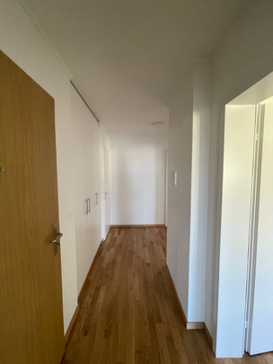 Gemütliche 4.5 Zimmer Wohnung im 10. OG in Spreitenbach - Foto 1