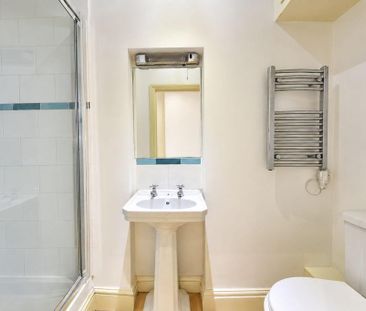 2 bedroom property to rent - Photo 4