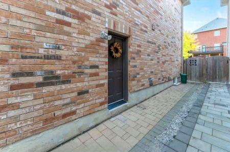 For Lease - 43 Naylor Drive, Bradford West Gwillimbury, Ontario - Photo 5