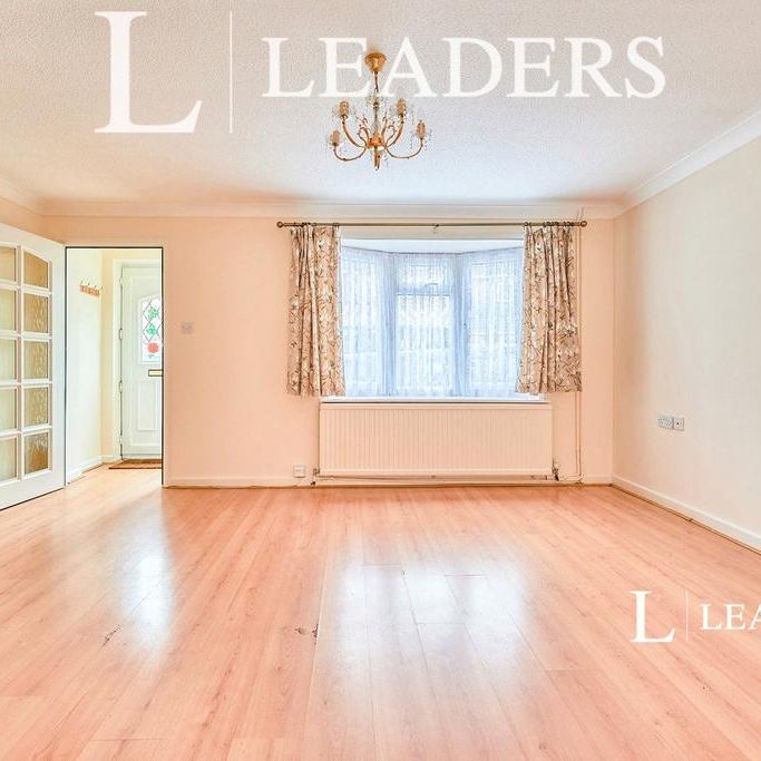 3 bedroom semi-detached house to rent - Photo 1