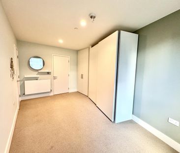 3 bedroom flat to rent - Photo 5