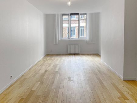 Rental Apartment Paris 8th - Photo 2